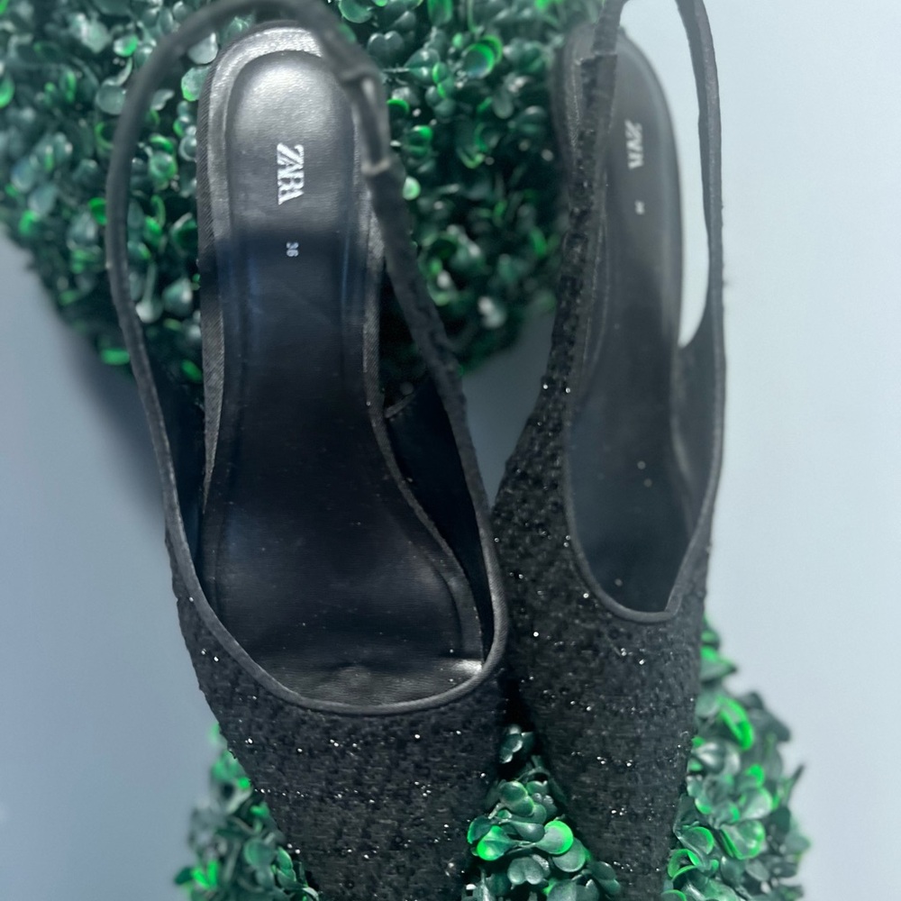 Zara Black Textured Slingback Shoes - Picture 3 of 8